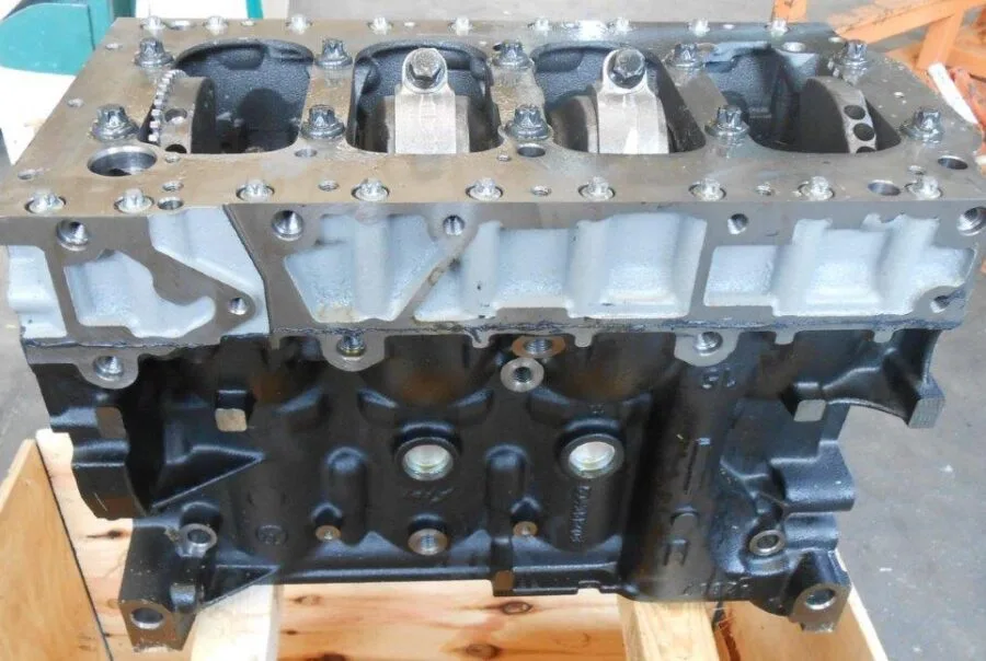 Új csupasz motor